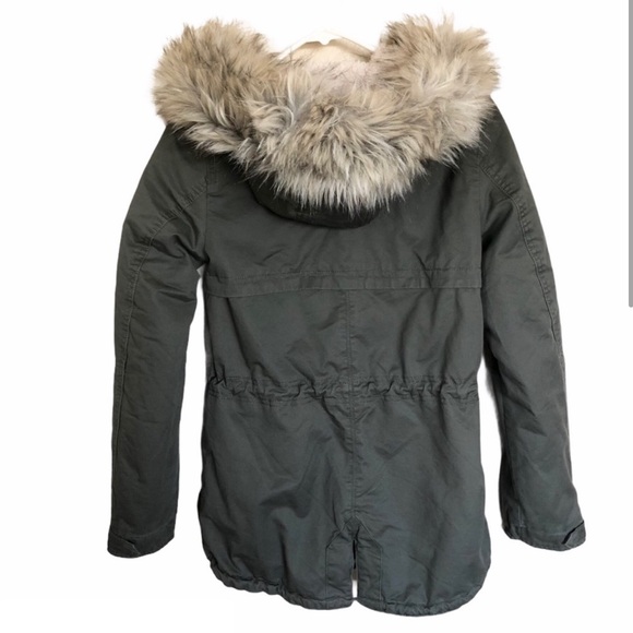 H&M Olive Green Zip Up Sherpa Lining Jacket - Picture 2 of 3